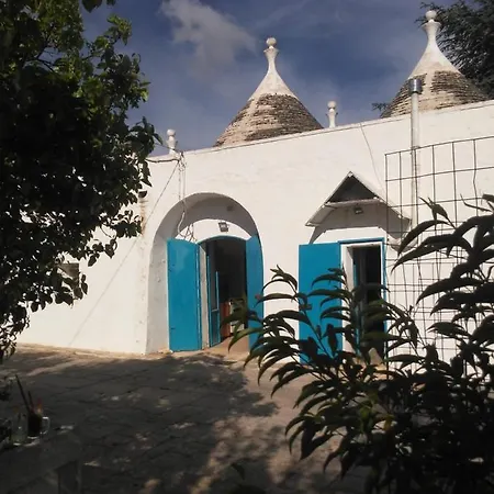 Trullo Francisco マルティナ・フランカ